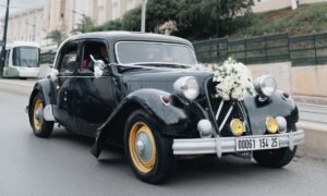 Why Choose a Vintage Car for Your Wedding?